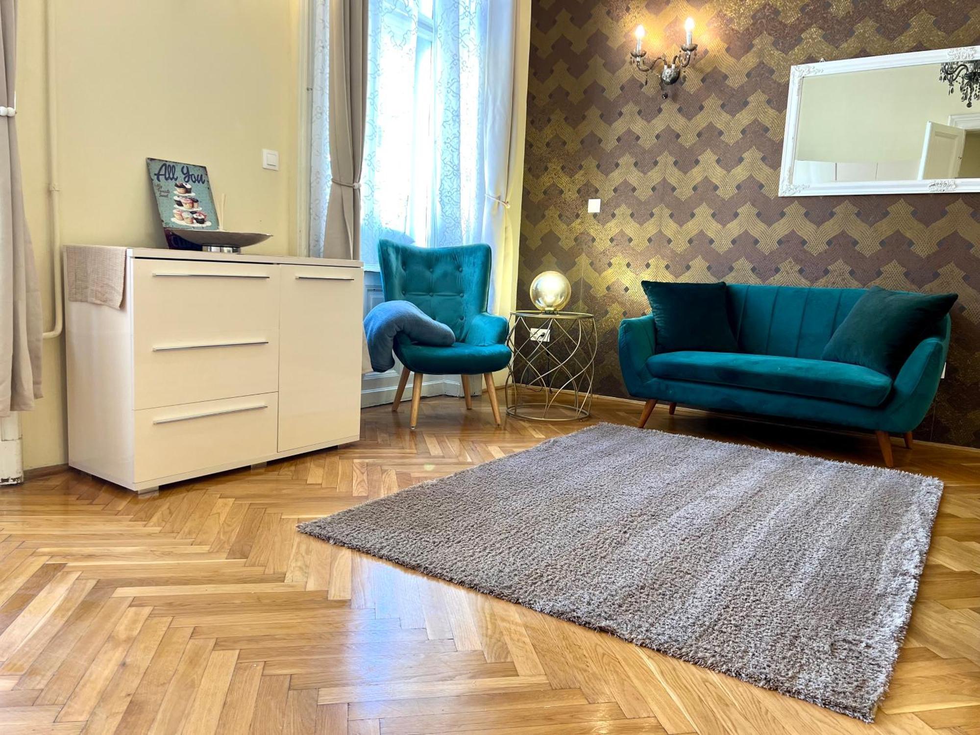 Apartman N38 By Small *